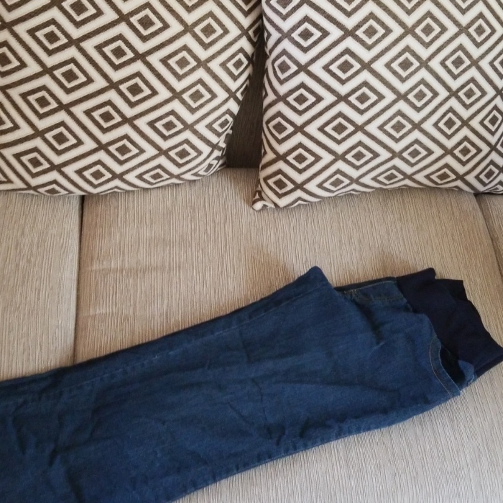 Oh!Mama size large maternity jeans